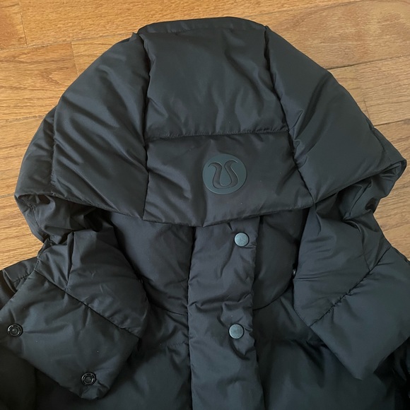 Lululemon wunder puff waist jacket with removable belt and hood - Picture 4 of 4